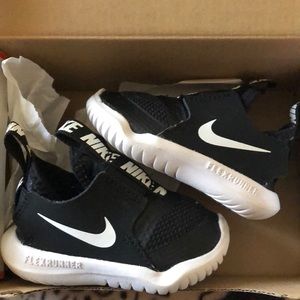 Nike Flex Runner (TD) (size 3C)